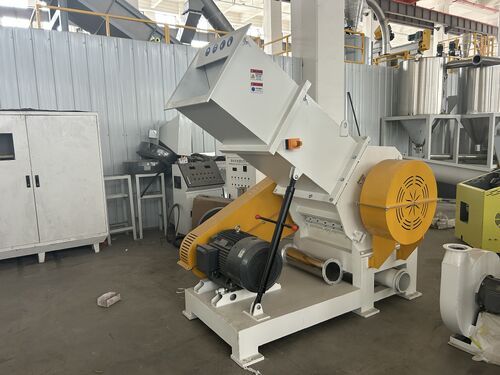 son şirket davası hakkında Ürün Örneği: Brezilya Geri Dönüşüm Müşterisi için Plastik Parçalayıcı Makinesi