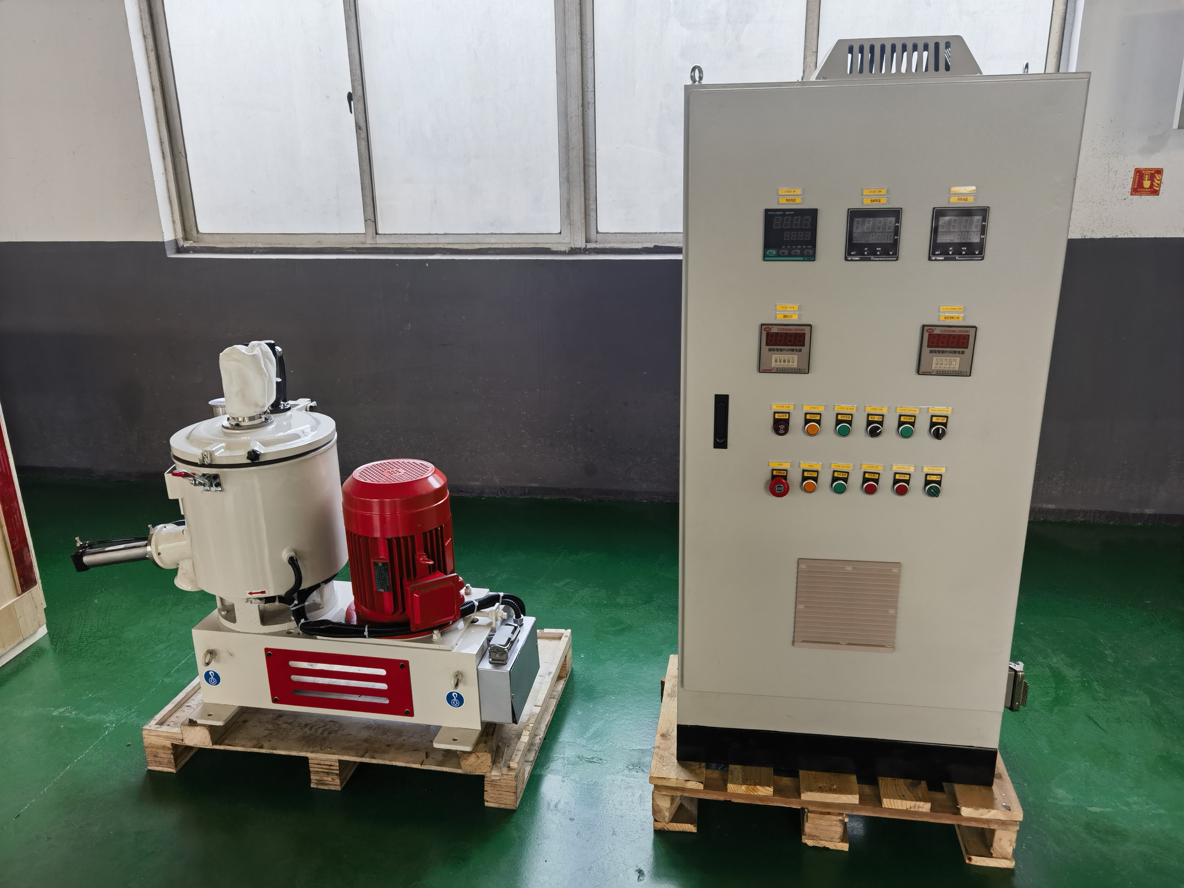 son şirket davası hakkında Durum çalışması: Laboratuvar malzemesi hazırlanması için 20L karıştırma makinesi