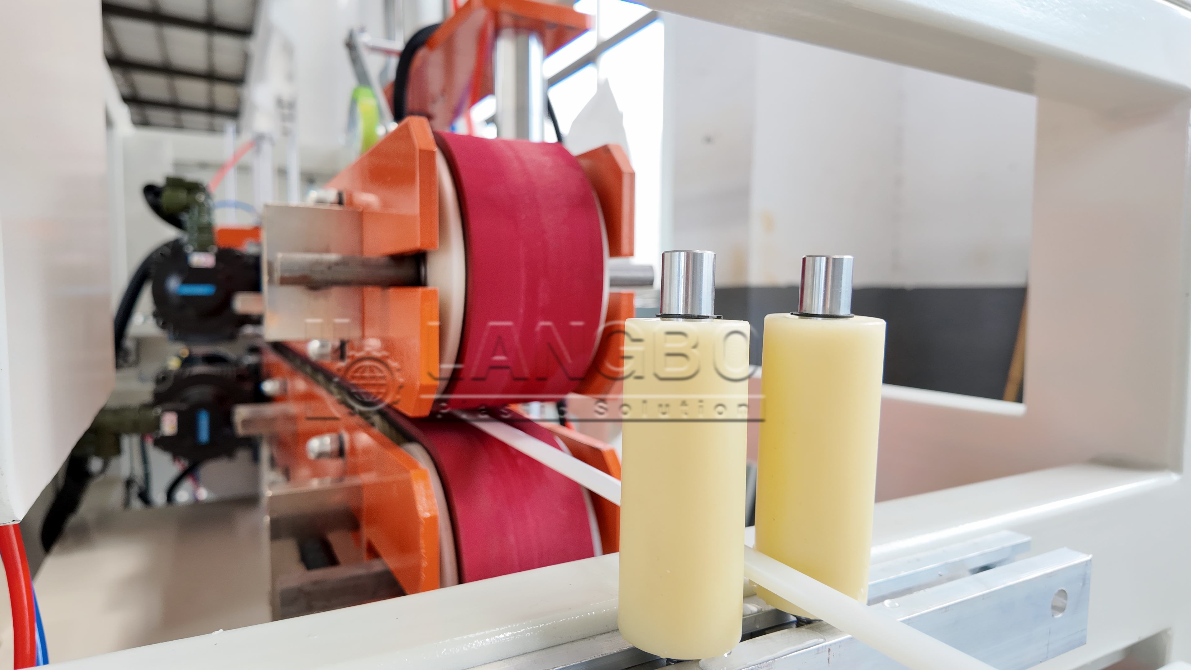 son şirket davası hakkında Stable PC Light Tube Manufacturing Achieved with Extrusion Line in Israel LED Industry