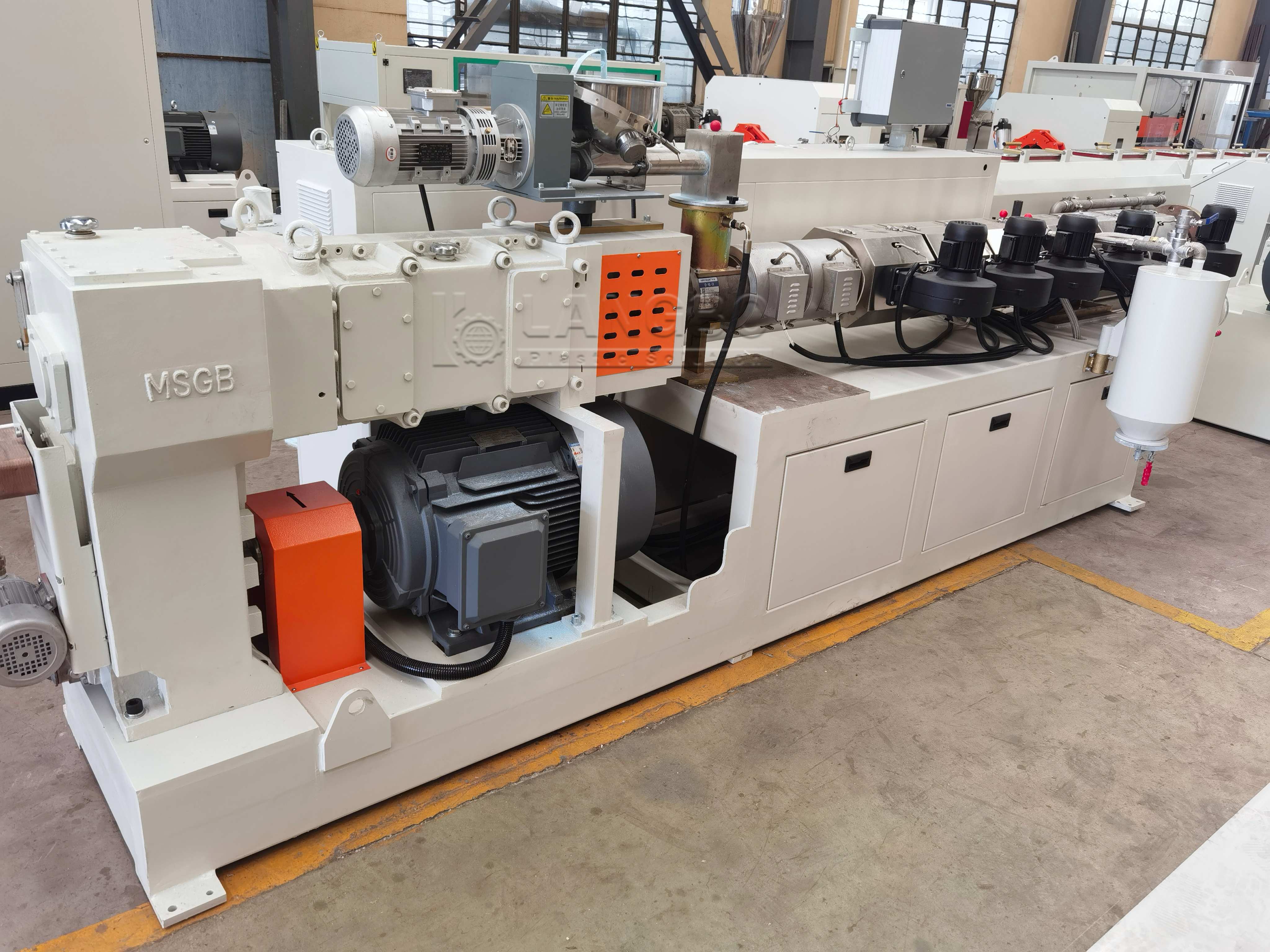 son şirket davası hakkında PVC Pipe Extrusion Line Project for Infrastructure Pipe Manufacturing in Algeria