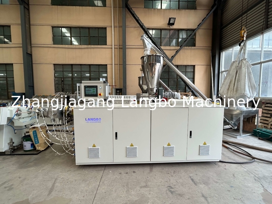 30:1 L/D Oranlı 37KW Motor Gücüne Sahip Hava Soğutmalı PVC Boru Ekstrüzyon Hattı