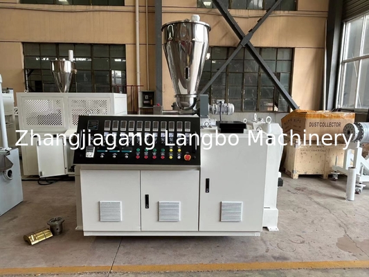 1180mm Profil Boyutu 55/110 Konik Çift vida ekstrüderine sahip PVC Edge Banding Üretim hattı