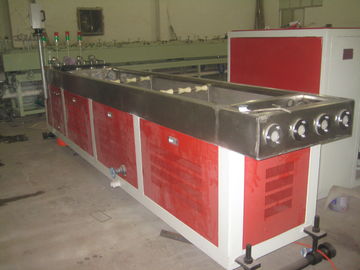 Dayanıklı Dört PVC Boru Üretim Makinesi 250KG/H / 350KG/H Kapasiteli Çift Vidalı