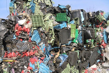HDPE Plastik Geri Dönüşüm Hattı Az% 2 Nihai Nem İçeriği Yüksek Verimlilik