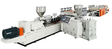 1220 X 2440mm WPC / PVC Köpük Kurulu Ekstrüzyon Hattı Çift Taraflı Kaplama
