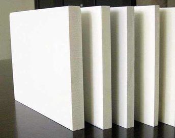 Mimari Dekorasyon Endüstrisi için 380V PVC Köpük Levha Ekstrüzyon Hattı