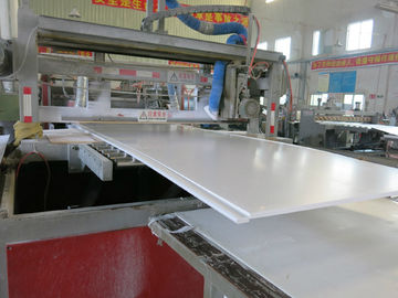 Akıllı kontrol teknolojisi ile 350KG/H PVC Profil Ekstrüzyon Sistemi