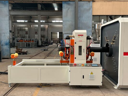 Çin 16-110mm Yüksek yoğunluklu polietilen boru yapım makinesi  hem motor hem de PLC ile