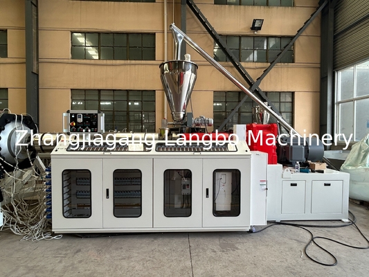 92/188 110KW motorlu 400-710mm PVC boru çıkartma hattı
