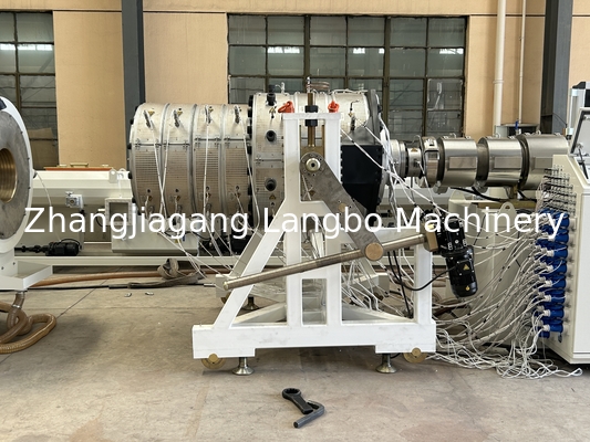 92/188 110KW motorlu 400-710mm PVC boru çıkartma hattı
