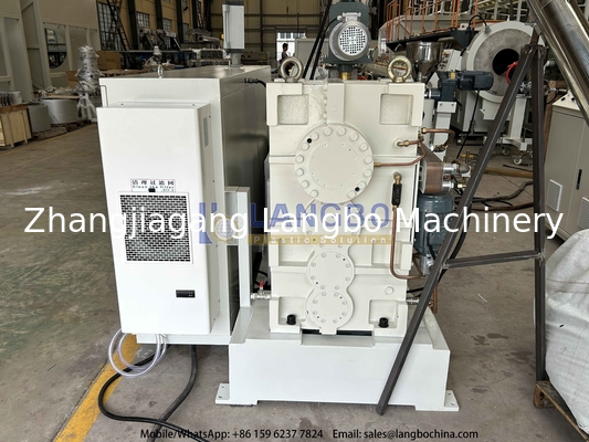 Yüksek çıkış kapasitesi ve en iyi performansı olan 75-250mm PVC-U drenaj borusu üretim hattı