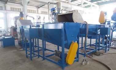 Çift Vidalı Ekstruder Plastik Geri Dönüşüm Pelet Makinesi 100-1000kg / Saat Kapasitesi