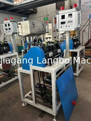 PVC Kenar bantlı bantlar Ekstrüzyon Üretimi Yapma Makinesi Yaprak Tipi PVC Kenar bantlı bantlı bant yaprak yapma makinesi kesme makinesi ileTaplar Ekstrüzyon hattı Ekstrüder makinesi