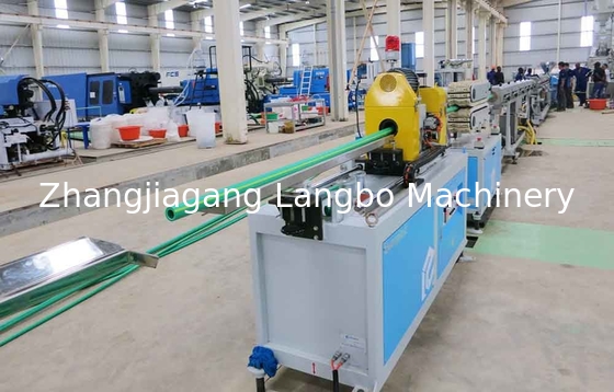 Tek vidalı PPR boru çıkartma üretim hattı Plastik çıkartma makinesi PPR cam lif boru çıkartma makinesi