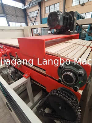 PVC Pencere Profili Ekstrüzyon hattı Yapım Makinesi Ekstrüzyon makinesi 1200mm PVC tavan paneli Üretim hattı Otomatik Elleme Makinesi ile