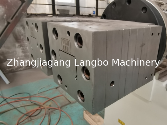 1180mm Profil Boyutu 8m Kalibrasyon Masası ile PVC Kablo Kütük Yapma Makinesi