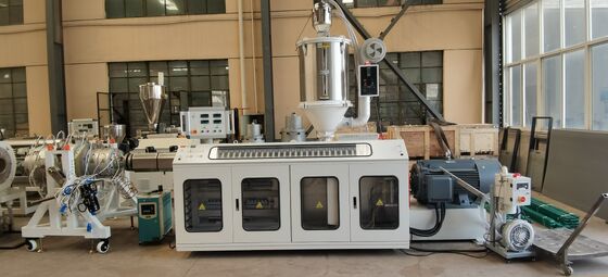 Motor Plastik Ekstrüder HDPE Boru Ekstrüsiyon Üretim Hatı Ekstrüsiyon Makinesi
