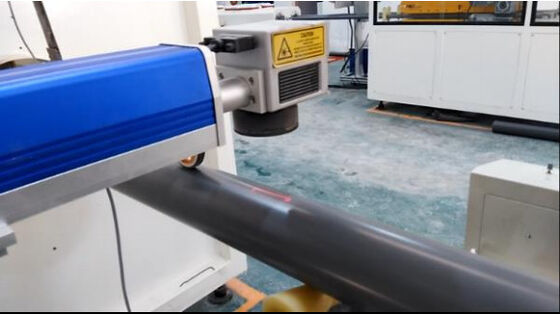 Boru armatürlerinde özelleştirilebilir baskı için UV-50W lazer yazıcısı