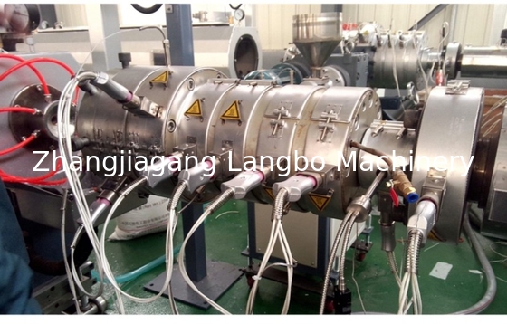 PVC Hattı DN16 DN20 Plastik boru işleme çift vida ekstrüder/ekstrüzyon makinesi üretim hattı Çift çıkış 150kg-220kg
