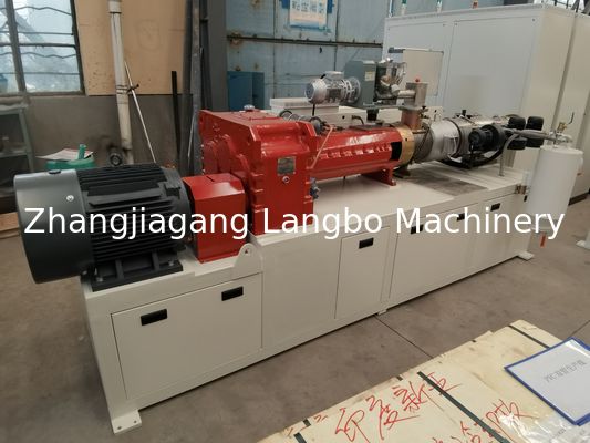 Otomatik Ekstrüzyon Hattı – Tıbbi, Laboratuvar, Endüstriyel Taşıma ve Sulama Boruları için PVC Plastik Boru/Boru İmal Makinesi