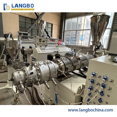 PLC kontrolü PVC boru üretim hattı yüksek çıkış ve verimlilik