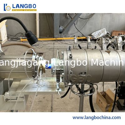 16 ila 1600 mm Yüksek Hızlı Plastik HDPE PPR Su Akıtma İdrenaj İrileme Boru Gaz hortumu Elektrik Hattı Kanal Yapma Makinesi Ekstrüzyon hattı