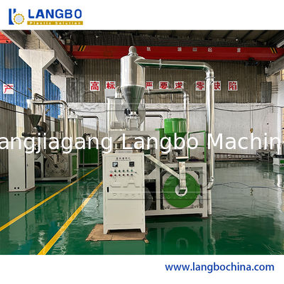 PVC Plastik Geri Dönüştürme Pulverizer Pipe Panel Profili için Makine