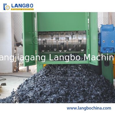 Otomatik Atık Plastik Geri Dönüşüm Parçalayıcı Pet Şişe Kırma/Kırıcı Makinesi