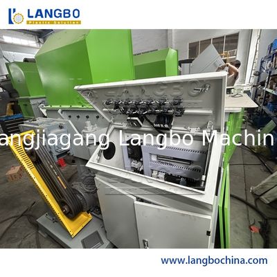 HDPE kova atık palet parçalama büyük plastik tank tek şaftlı parçalayıcı makine