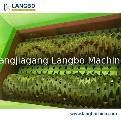 Büyük Atık Pet Şişe Film PP PE Gündelik Çöp PVC Borular ABS PA PS Dokuma Çuvalları Kauçuk Malzemeleri Hacim Azaltma Kırıcı