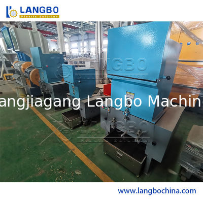 Endüstriyel Atık Evcil hayvan şişe parçalayıcı makinesi Plastik şişeler kırıcı üretim hattı