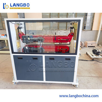 Yüksek Çıkışlı PVC Profil Ekstrüzyon Hattı 300MM Profil Boyutu 250KG / H Kapasite