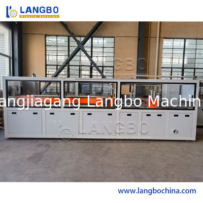 Plc Dokunmatik Ekran Kontrollü Enerji Tasarruflu 150KG / H PVC Profil Ekstrüzyon Hattı