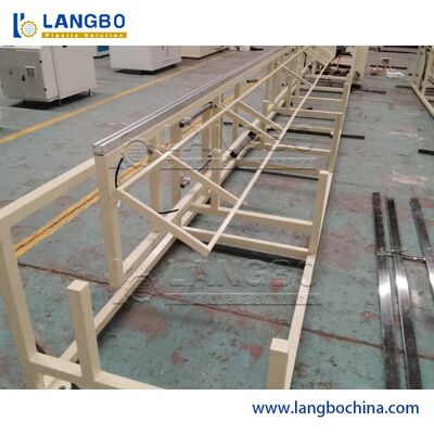 Konik Çift Vidalı Ekstruder ile 300mm PVC Profil Ekstrüzyon Hattı