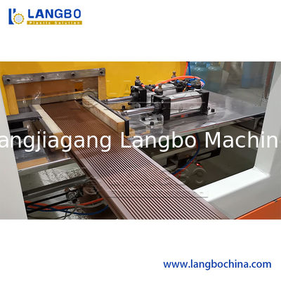 Mimari WPC Profil Ekstrüzyon Hattı 240MM Ürün Boyutu 37KW Motor Gücü