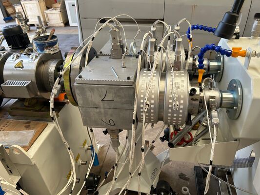 Plastik Ekstrüzyon Makinesi Plastik Ekipman PVC PP PE Boru Ekstrüder PVC boru yapım makinesi