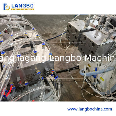 55/110 Konik Çift Makara Ekstrüder PVC Profil Ekstrüsiyon Hattı, 22KW Motor Gücü ile 1180mm Kablo Kütüğü için