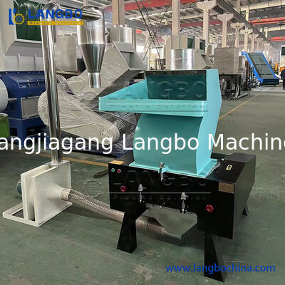 Endüstriyel Atık Evcil hayvan şişe parçalayıcı makinesi Plastik şişeler kırıcı üretim hattı