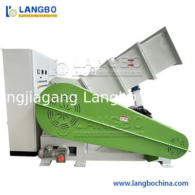 Güçlü Dikey Plastik Fırçası PVC Boru PP HDPE LDPE PE Pet Şişe Fırçalama Üretim Kapasitesi 100-2000kg/H ile