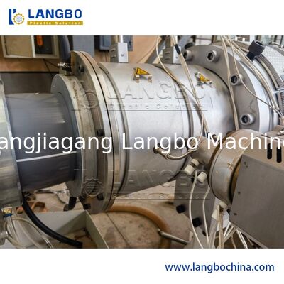 Yüksek gelişmiş PVC HDPE PE Plastik Boru Yapım Makinesi 315mm Ekstrüzyon Hattı Makinesi