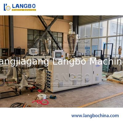 Konik Çift Vidalı Ekstruder 37KW Motor Gücü ile CE Sertifikası PVC Profil Ekstrüzyon Hattı