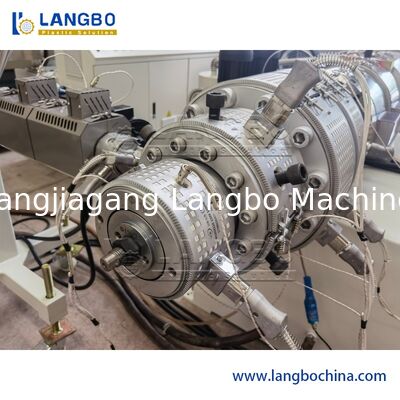 Tam Otomatik PVC Boru Ekstrüzyon Hattı Yüksek Hızlı Boru Yapma Makinesi