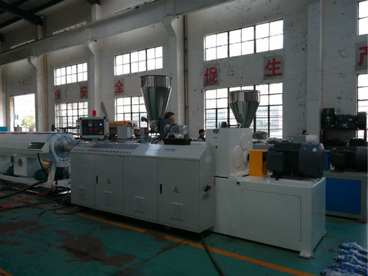 Yüksek Çıkışlı PVC Boru Ekstrüzyon Makinesi, Pvc Boru Üretim Hattı Çift Vidalı 80kg / H