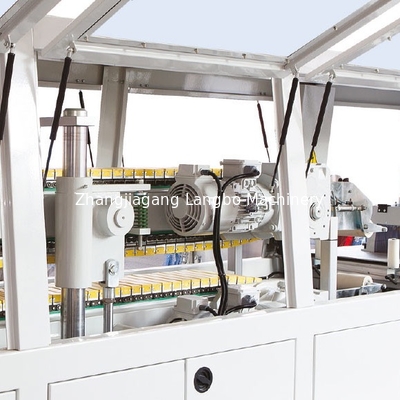 Yüksek Çıkışlı PVC Profil Ekstrüzyon Hattı 300MM Profil Boyutu 250KG / H Kapasite